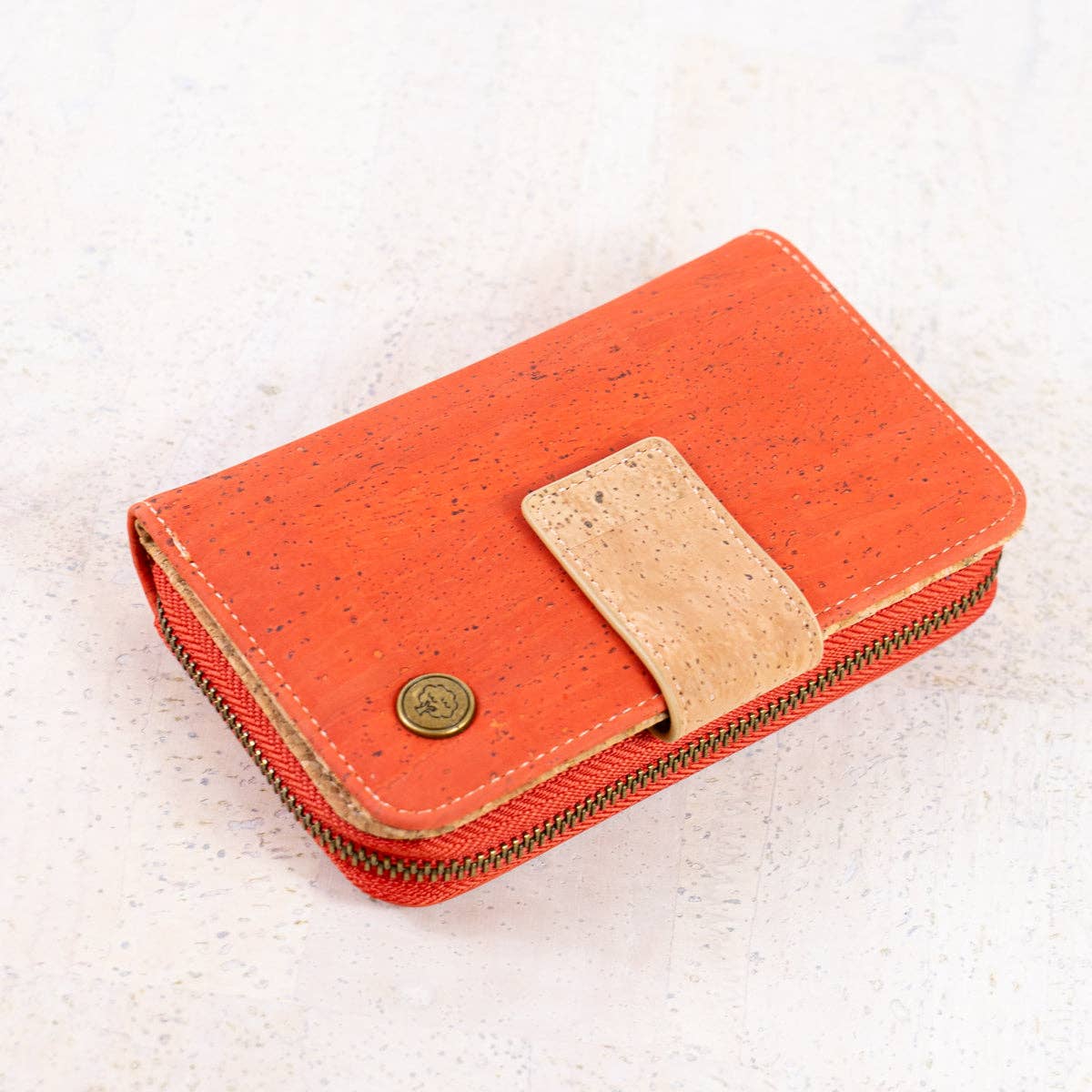 Stylish and Functional Medium-Sized Women's Cork Wallet